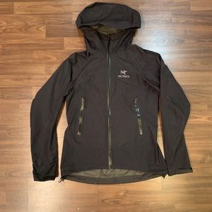 Arc’teryx Beta SL Jacket